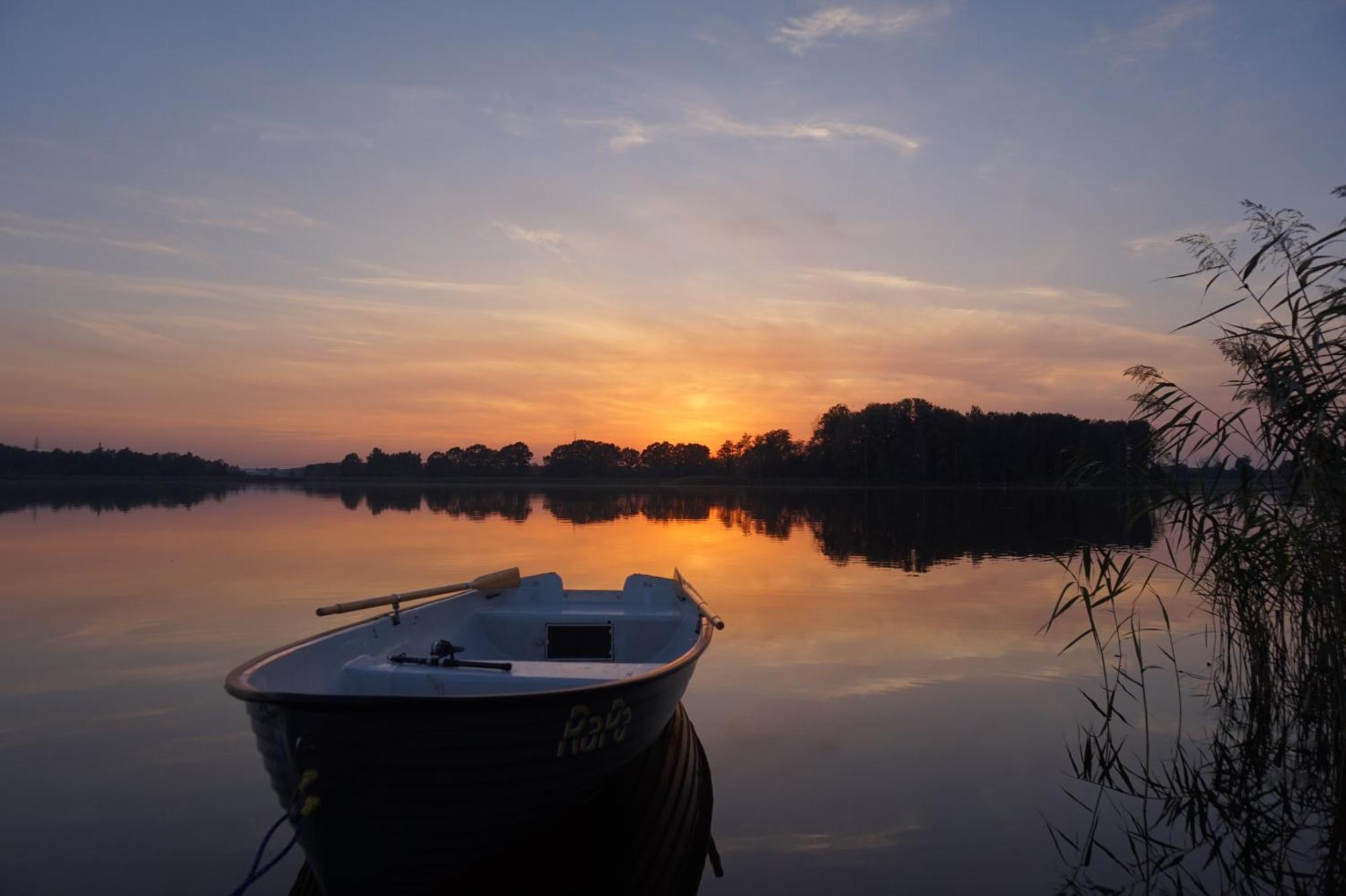 Вілла Z Widokiem Na Jezioro Ілава Екстер'єр фото